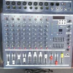 Max YA 802D USB Powered Mixer - Image 7