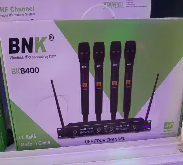 BNK BK8400 Wireless Microphone System 1 BNK BK8400 Wireless Microphone System