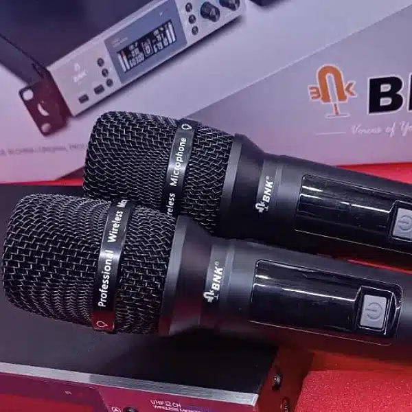 BNK BM200 Wireless Mic Exceptional Durability and Robust Performance