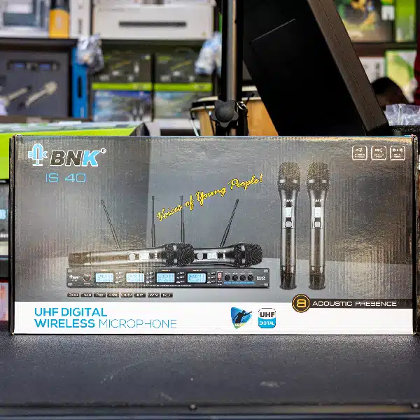 BNK IS 40 UHF 1 Exceptional Durability and Robust Performance