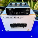 Behringer U-Phoria UM2 Soundcard
