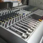Audio mixer 16 channels