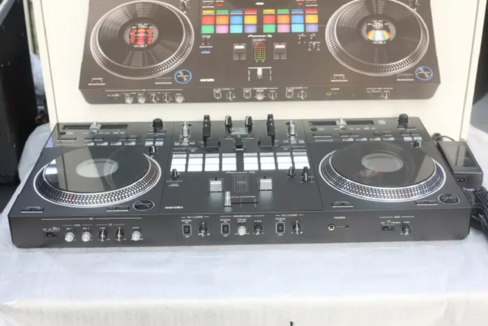 Pioneer DDJ Rev7 - Image 11