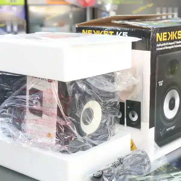 Behringer NEKKST K5 monitor 6 Behringer NEKKST K5 monitor - Image 6