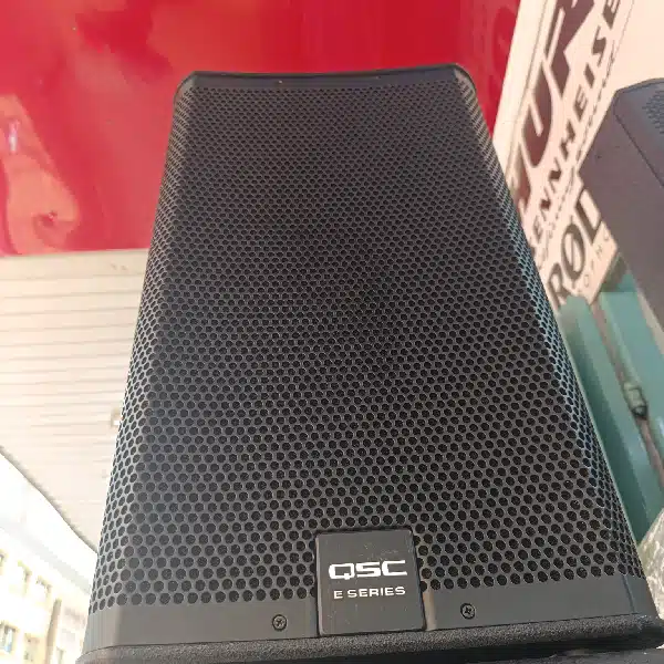 QSC 112 speaker 1 QSC 112 speaker