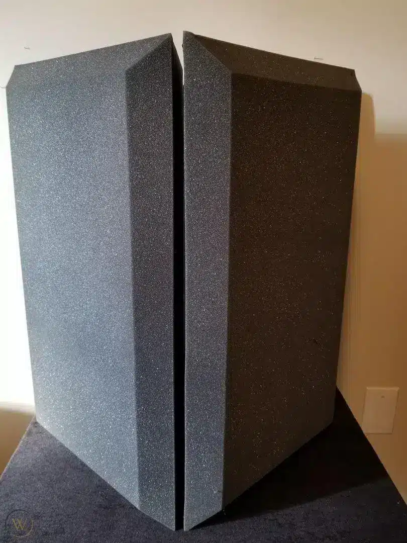 Studio Bass Traps Pair 1 Studio Bass Traps Pair