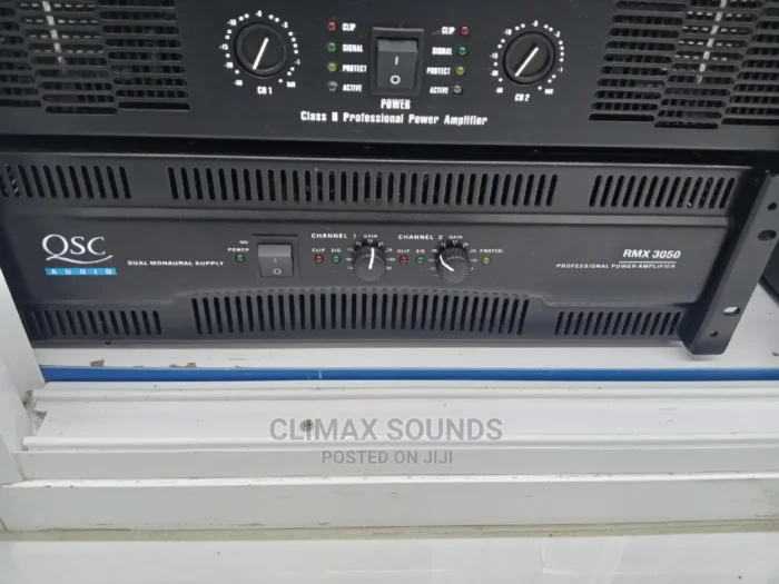 QSC RMX Series RMX 3050 Power Amplifier - Image 3
