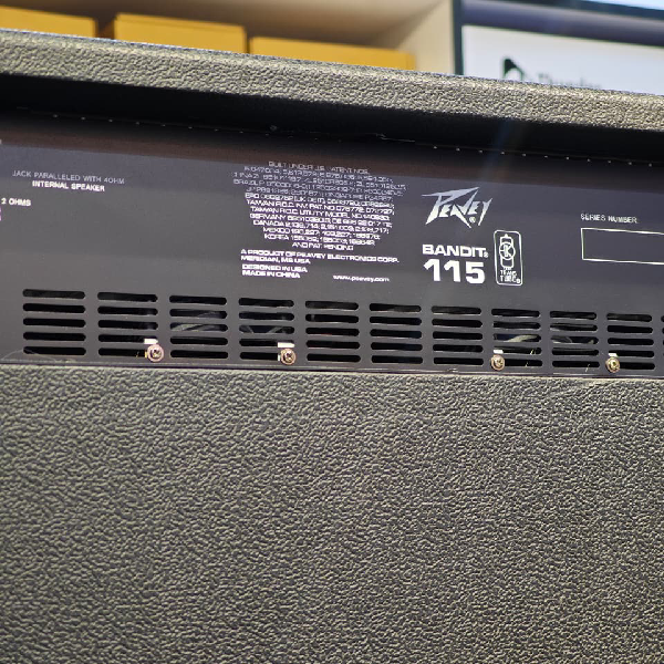 Peavey guitar amplifier